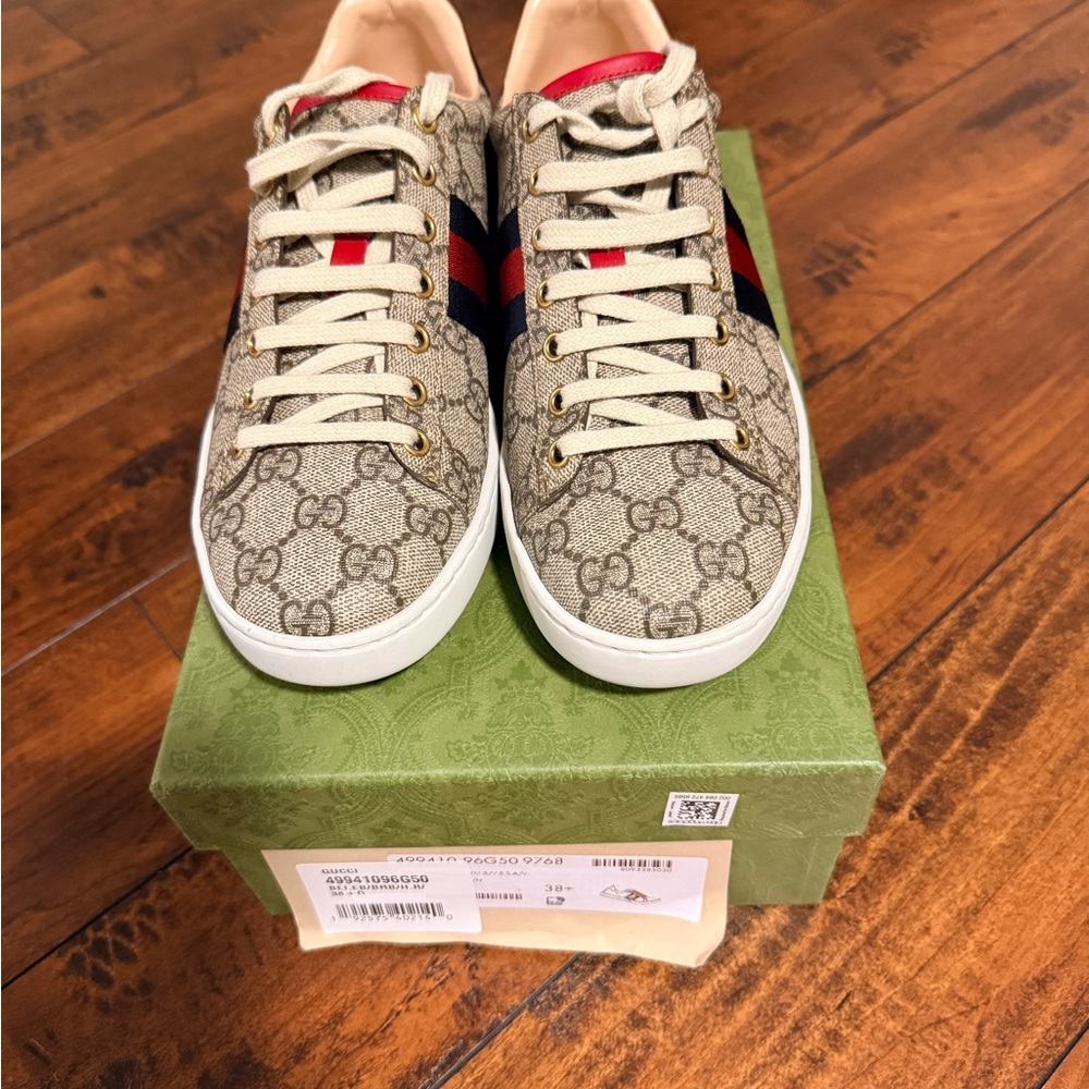 Gucci Beige GG Supreme Canvas Sneakers with Red & Navy Web - Picture 2 of 7